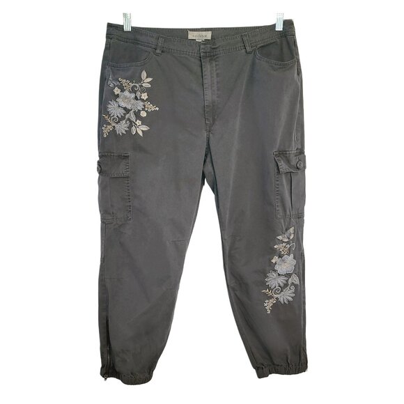 Sundance Cotton Embroidered Crop Cargo Jogger Pants - Picture 1 of 8